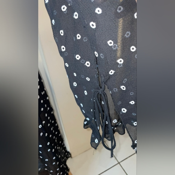 NWT H&M EMBROIDERED DRESS BLACK / DOTTED - Picture 7 of 15